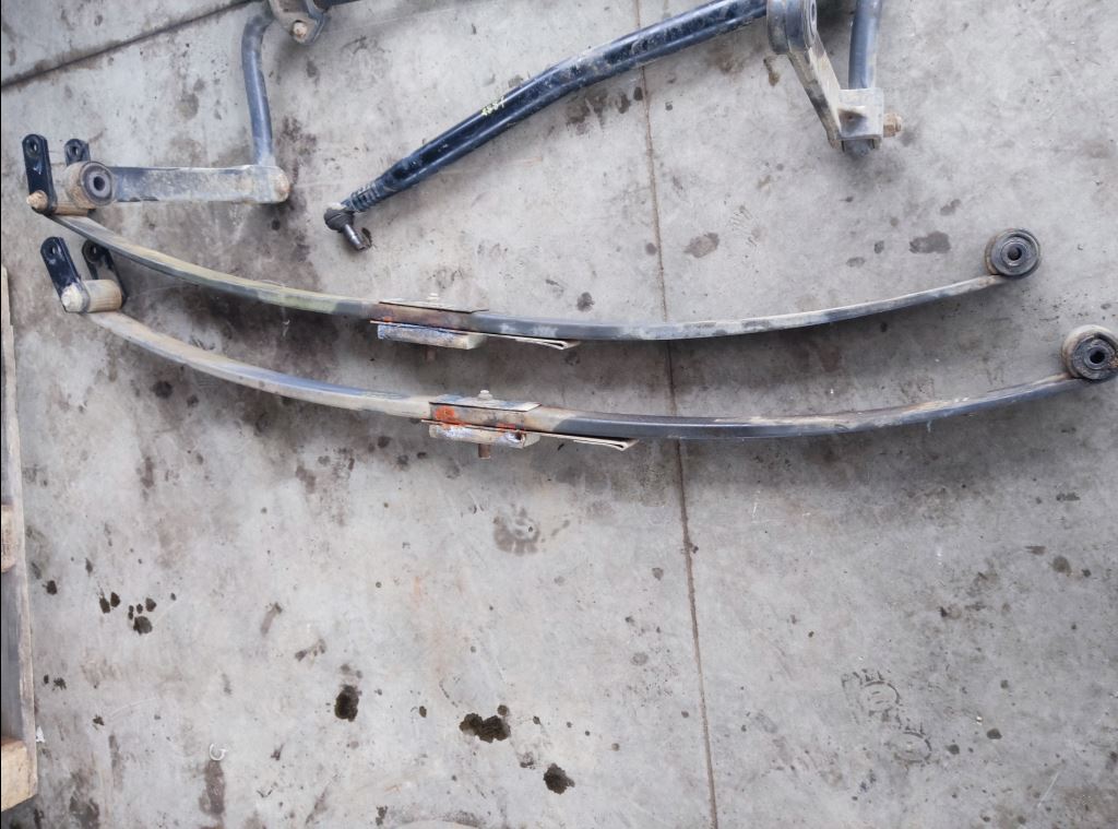 piece_RENAULT MIDLUM  LAMES DE SUSPENSION AVANT 5010267871