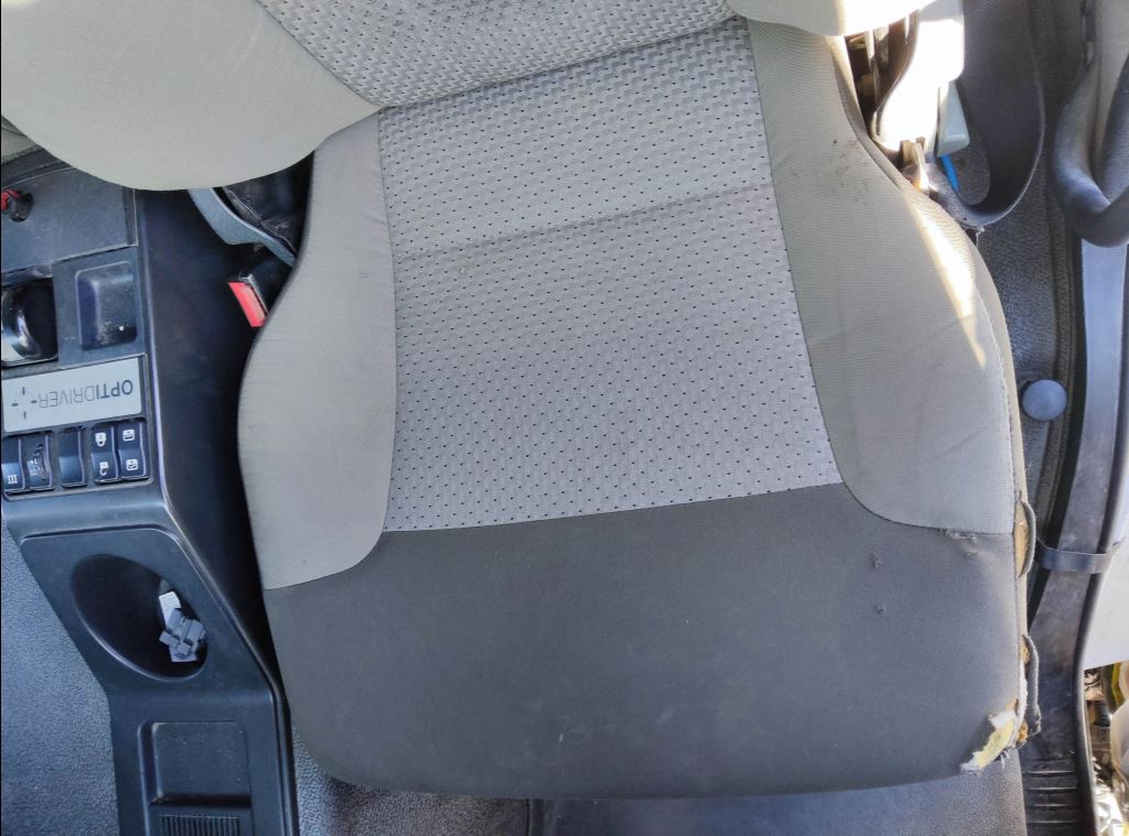 piece_RENAULT PREMIUM  SIEGE AVANT GAUCHE 7482211043