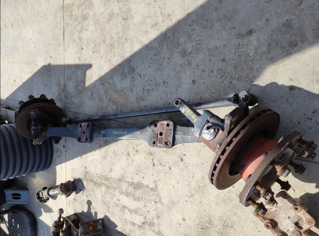 piece_DAF CF85  MOYEU AVANT DROIT 2019789