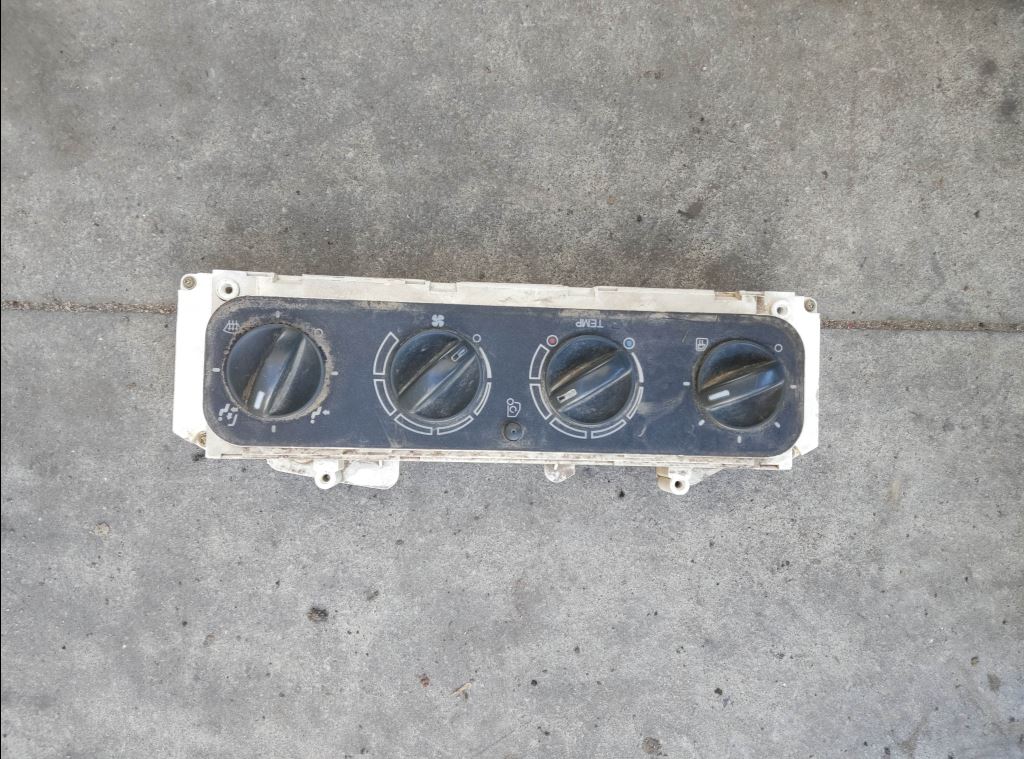 piece_MAN 26.363 COMM CHAUFCOMMANDE DE CHAUFFAGE 81.61990.6055