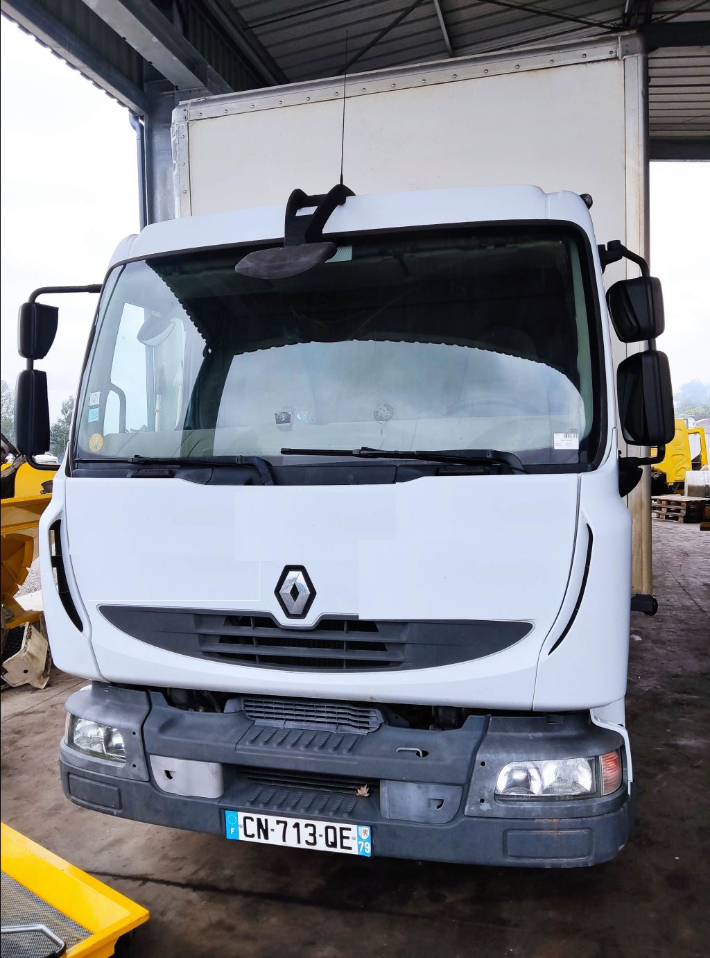 piece_RENAULT MIDLUM  POUTRE ESSIEU AVANT 5010308760