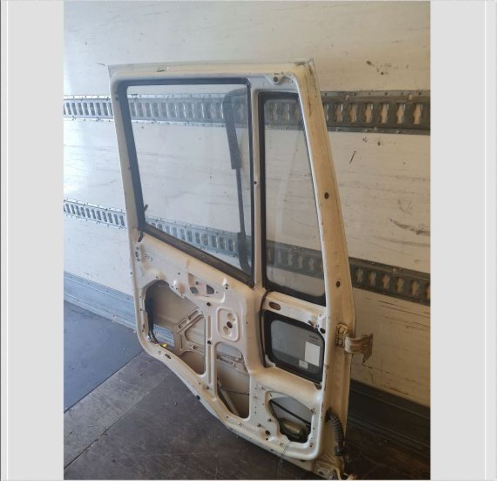 piece_IVECO IVECO 8 PORTE AVANT GAUCHE