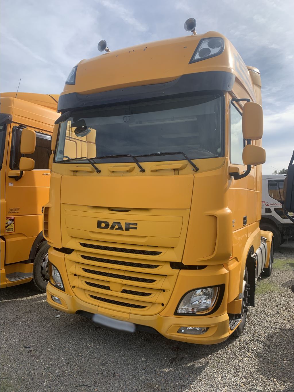 piece_DAF XF460 FT LEVE VITRE GAUCHE
