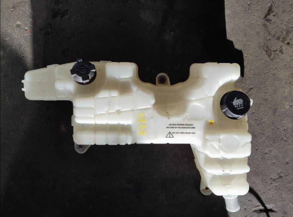 piece_RENAULT MIDLUM VASE D'EXPENSION 7482582816