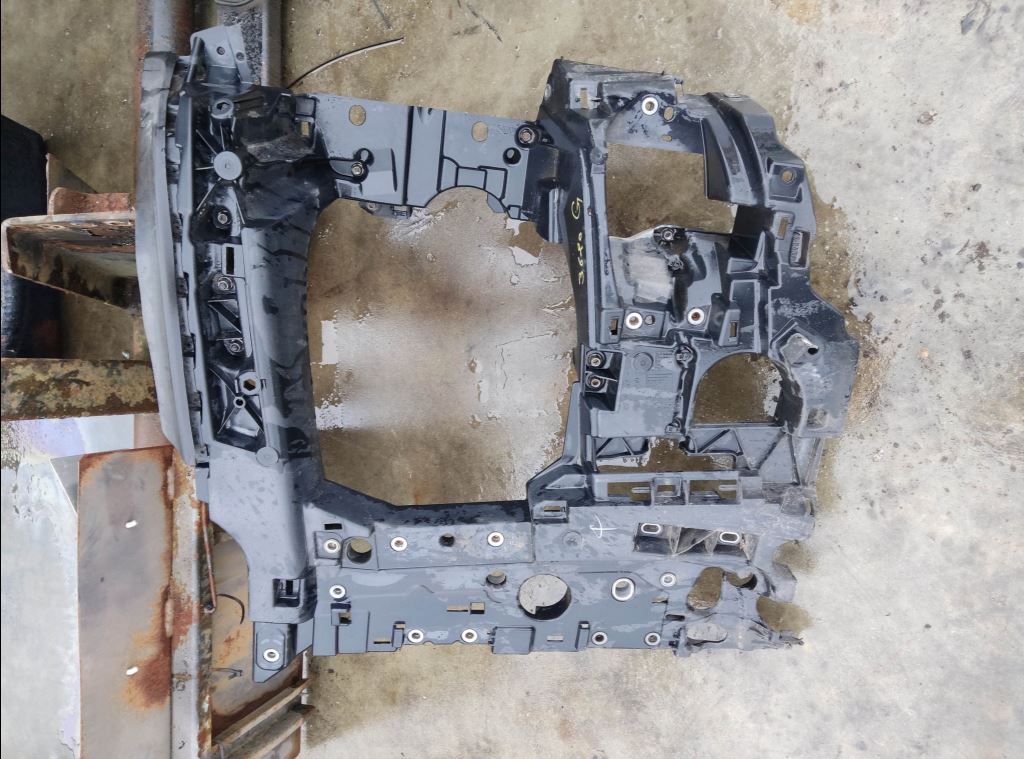 piece_RENAULT T SUPPORT PHARE GAUCHE 7482291437