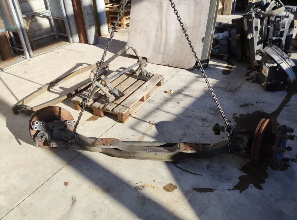 piece_RENAULT T 460 MOYEU AVANT 7421116591