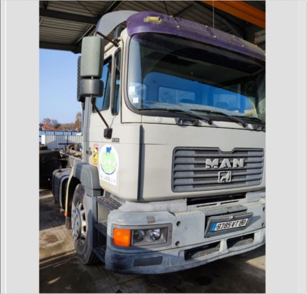 piece_MAN 19.314  ETRIER DE FREIN AVANT DROIT 81508046265