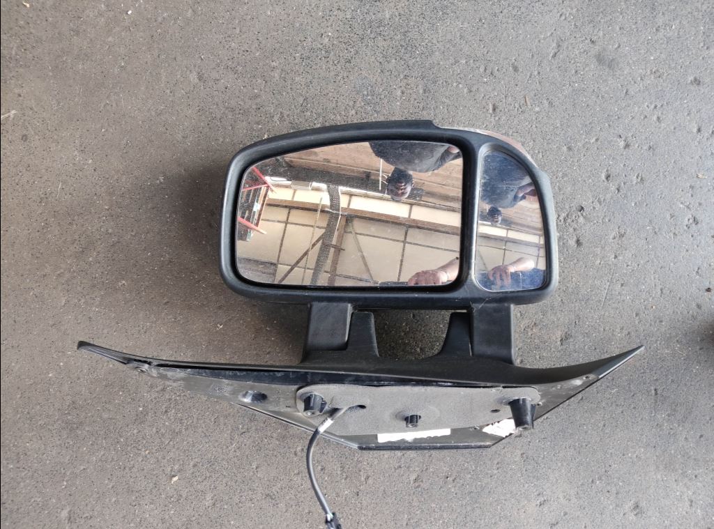 piece_RENAULT MASTER  RETROVISEUR ELECTRIQUE DROIT 963016903R