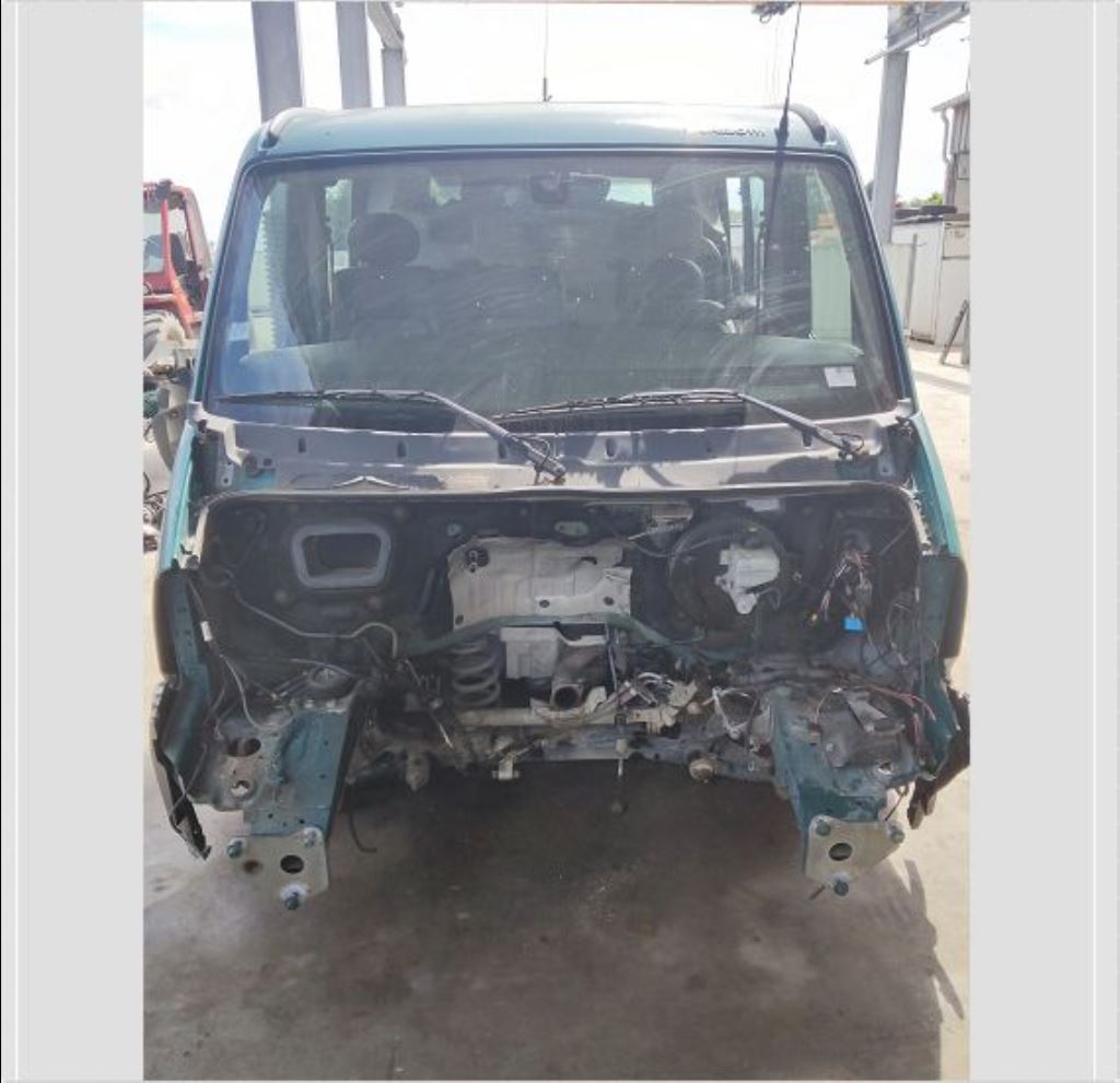 piece_RENAULT MASTER ESSIEU ARRIERE 7701475796