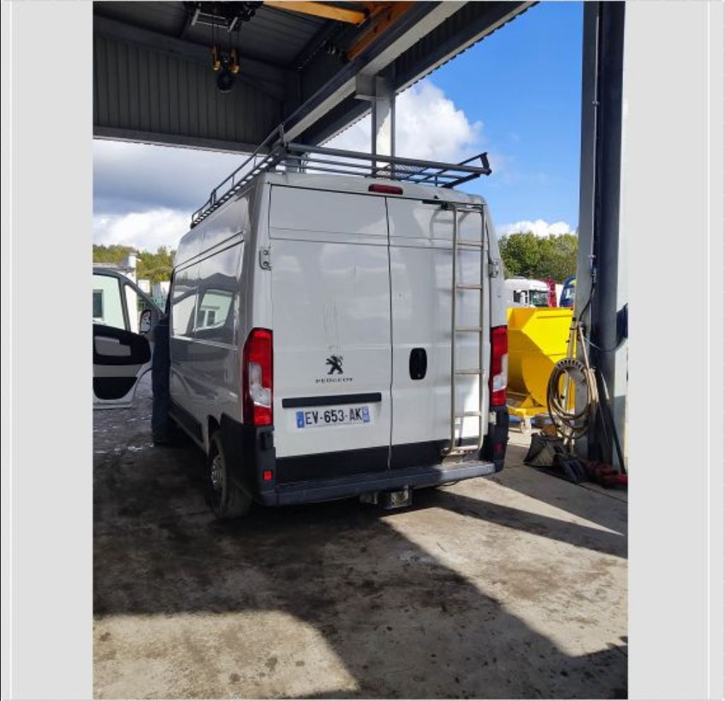 piece_PEUGEOT BOXER  VOLANT DE DIRECTION