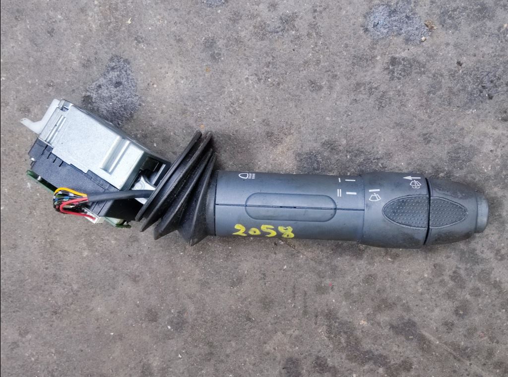piece_IVECO 120E22 COMMODO PHARES 504188583