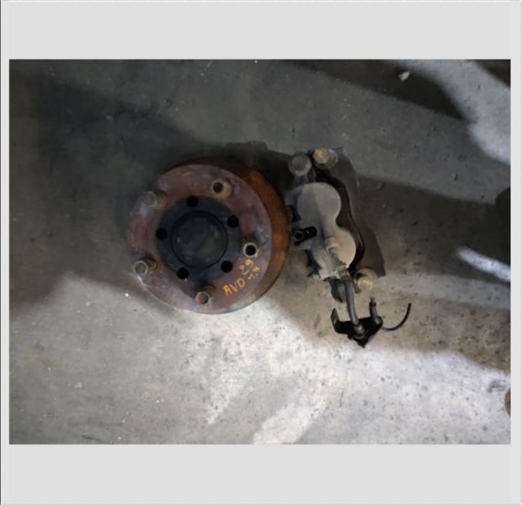 piece_RENAULT MAXITY  MOYEU AVANT 7485141314