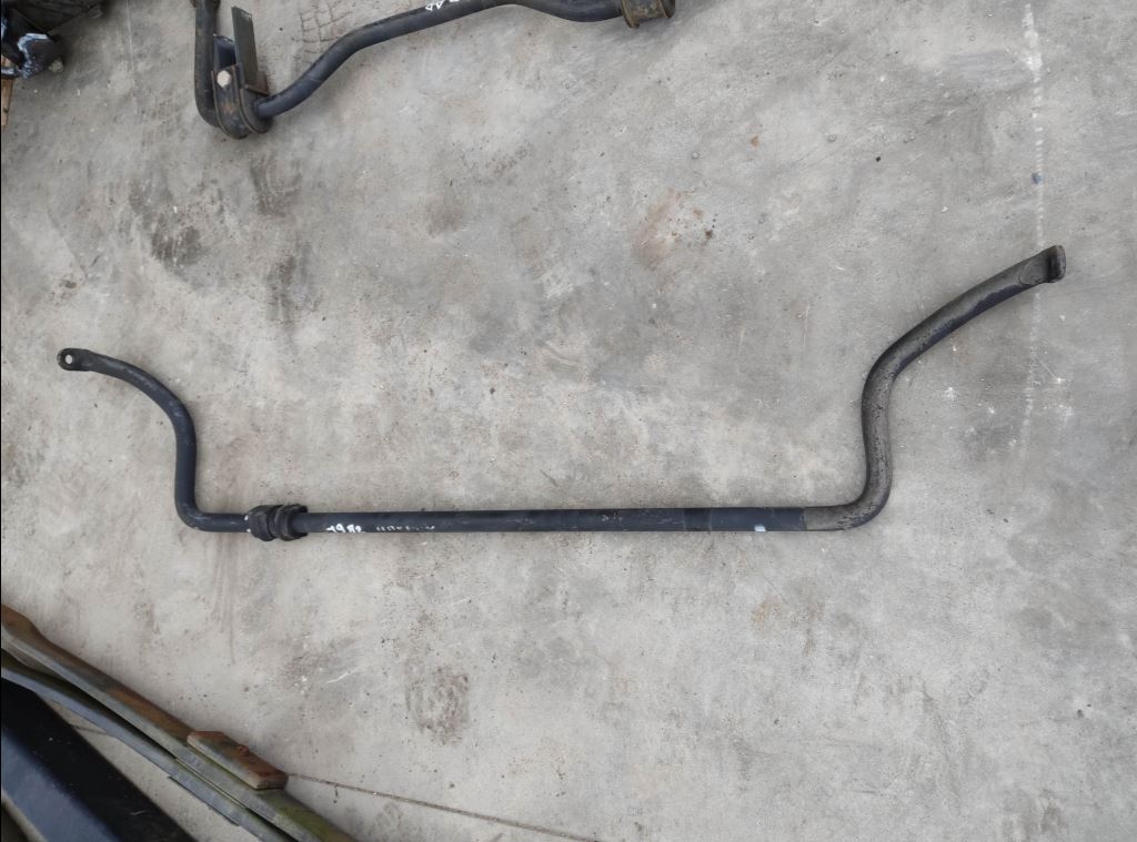 piece_RENAULT MAXITY BARRE STABILISATRICE AVANT 5001871626