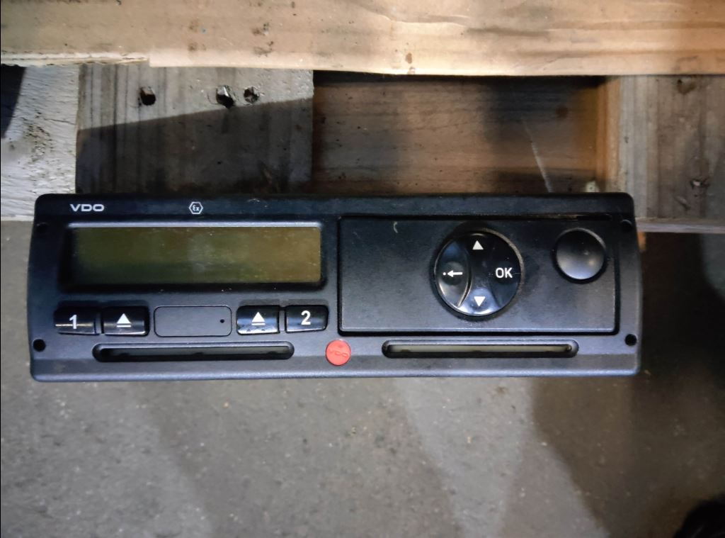 piece_MERCEDES ACTROS  CHRONOTACHYGRAPHE 1381