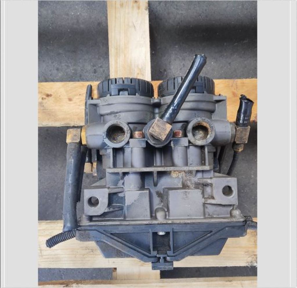 piece_MAN 28.393  BOITIER ELECTRONIQUE EBS - ABS 81521066014