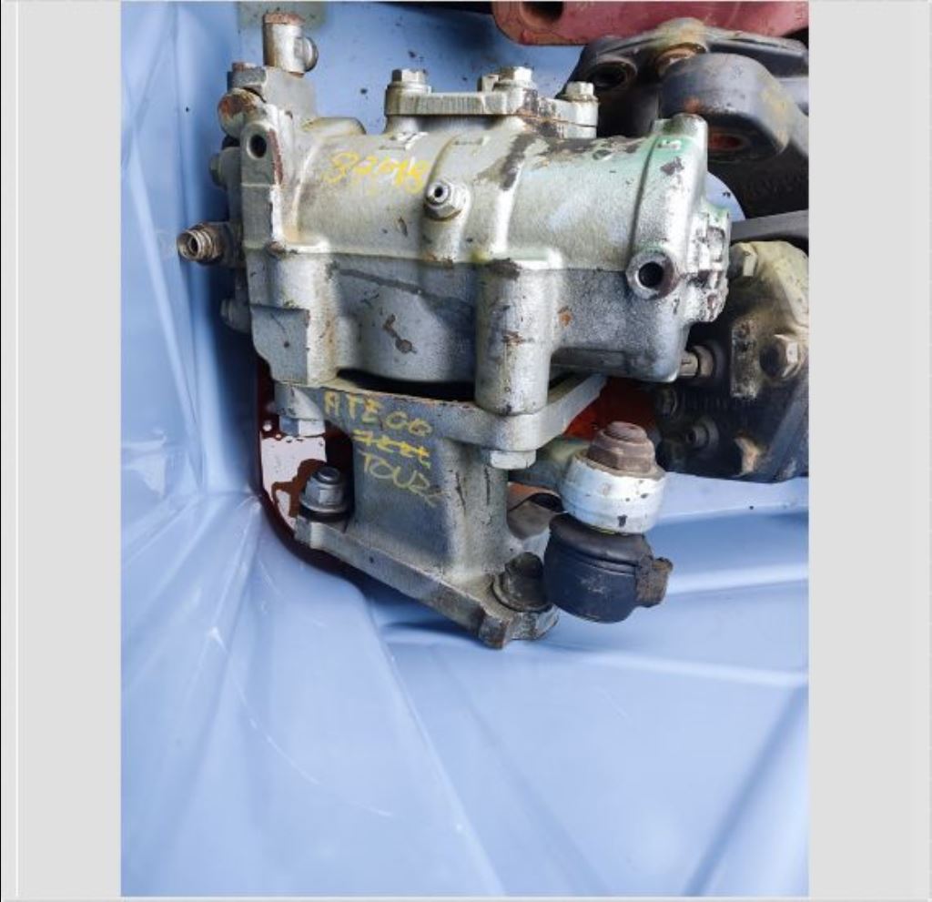 piece_MERCEDES  BOITIER DE DIRECTION ls6