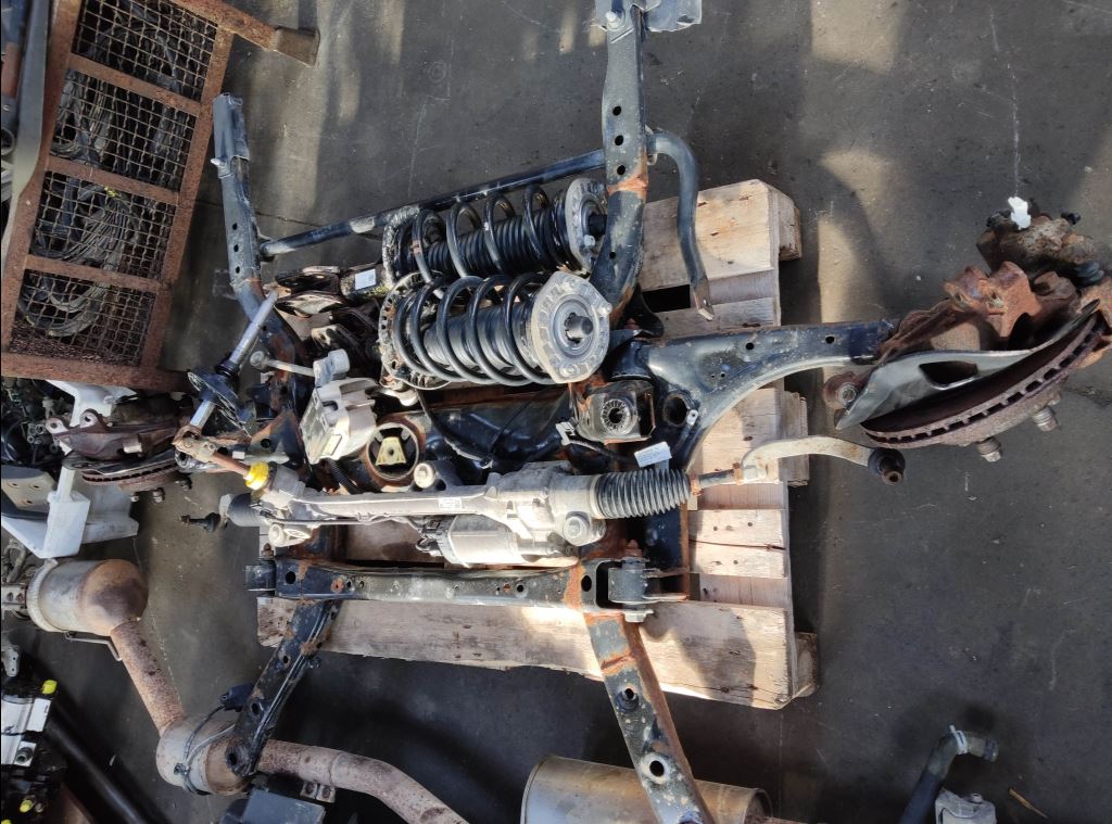 piece_VOLKSWAGEN CRAFTER  AMORTISSEURS AVANT DROIT CHASSIS 2N0413031BA