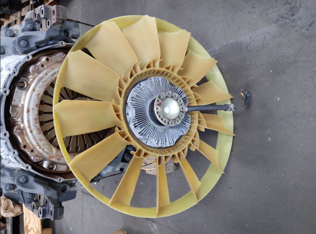 piece_DAF XF460  VENTILATEUR MOTEUR 2299074