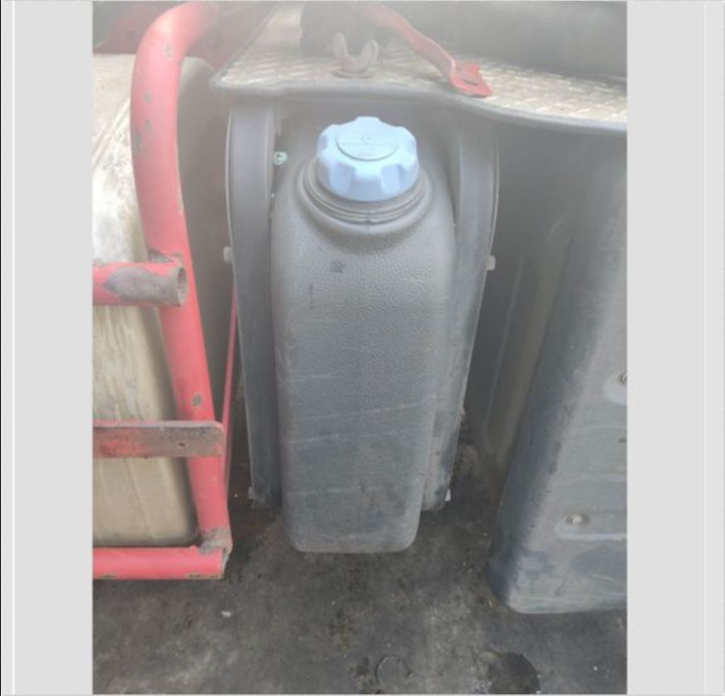 piece_RENAULT PREMIUM RESERVOIR AD BLUE 7420856475