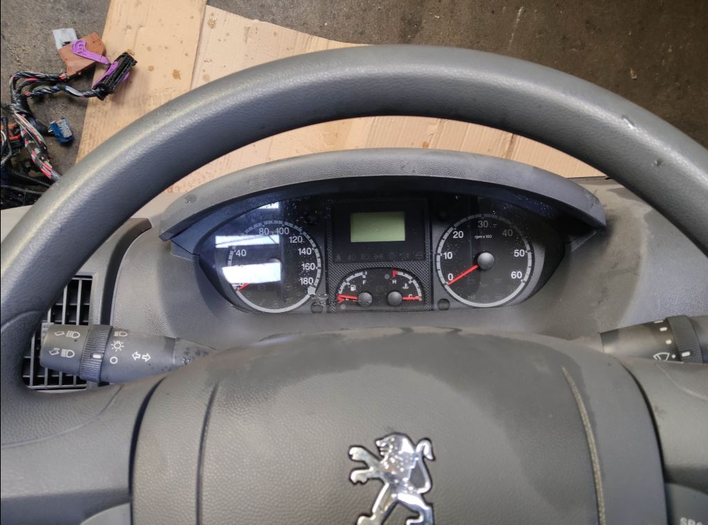 piece_PEUGEOT BOXER  ESSIEU ARRIERE