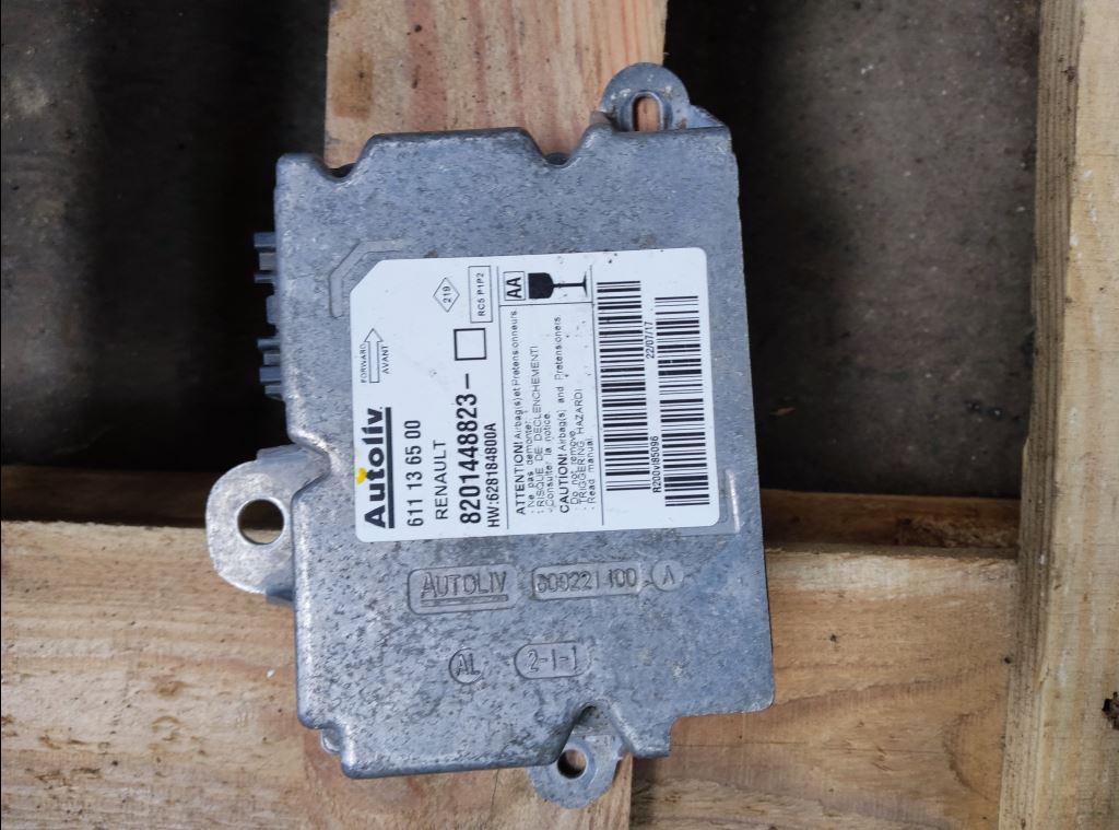piece_RENAULT MASTER 2.3 BLUE DCI - 16V TURB BOITIER AIRBAGS 8201448823