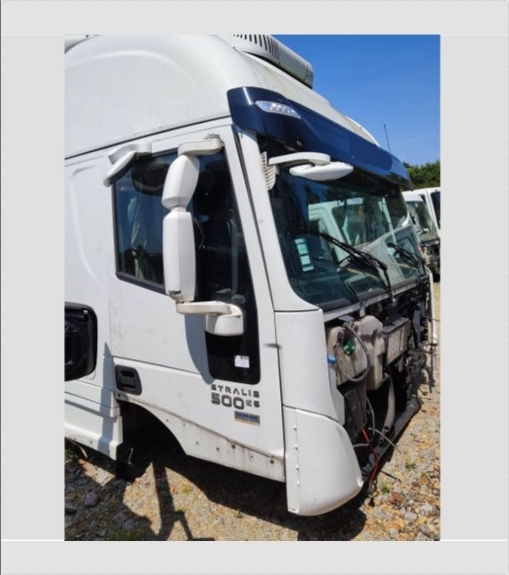 piece_IVECO AS440T CORPS DE PONT ARRIERE 42559739