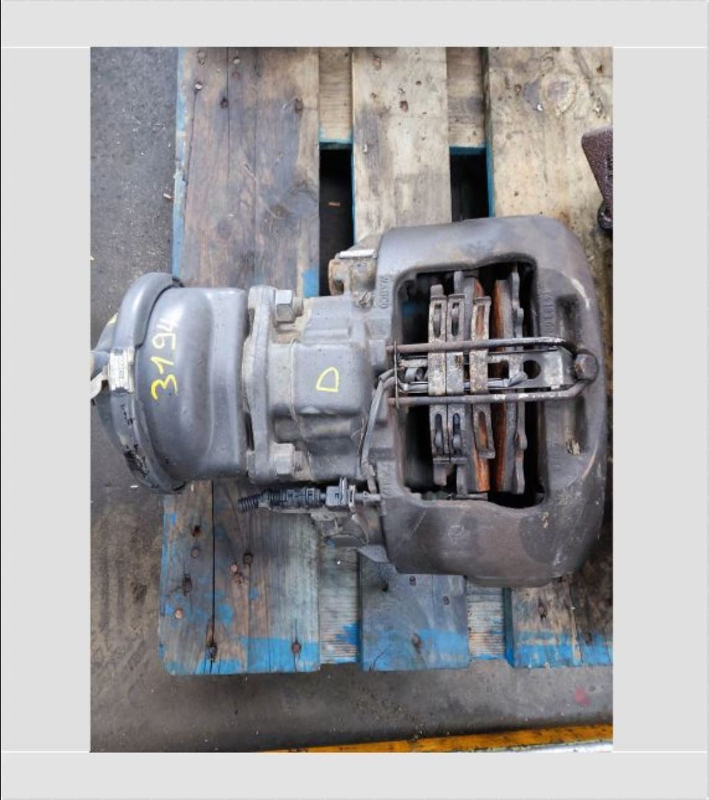 piece_RENAULT MIDLUM  ETRIER DE FREIN AVANT DROIT 7421471922