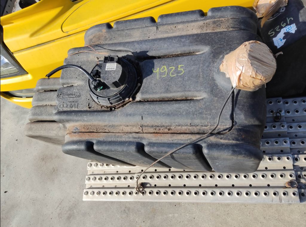 piece_IVECO 80E18 RESERVOIR CARBURANT 115 LITRES 504153101