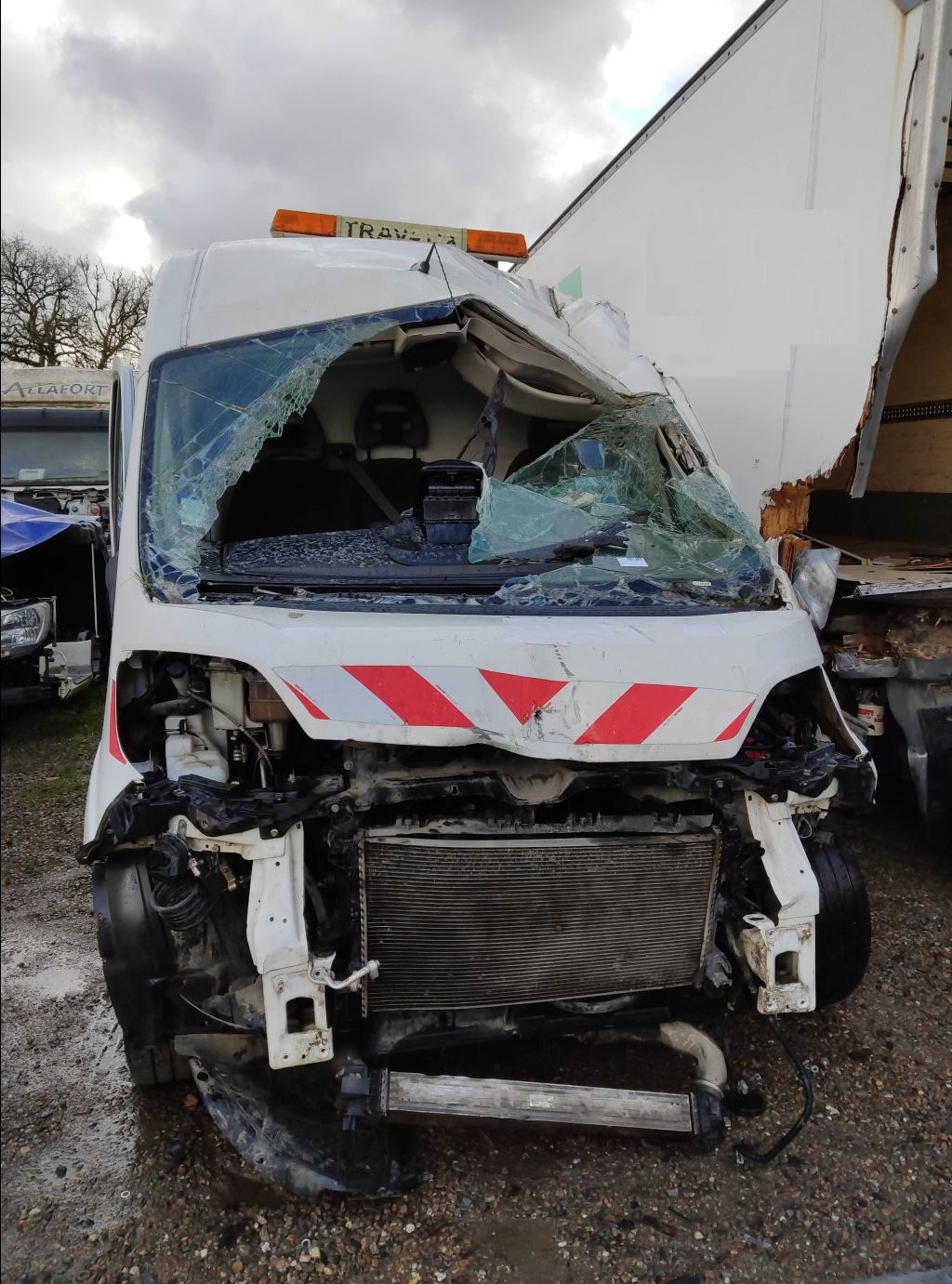 piece_CITROEN JUMPER  BERCEAU AVANT 3502 FV