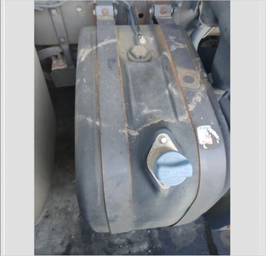piece_MERCEDES ACTROS  RESERVOIR AD BLUE