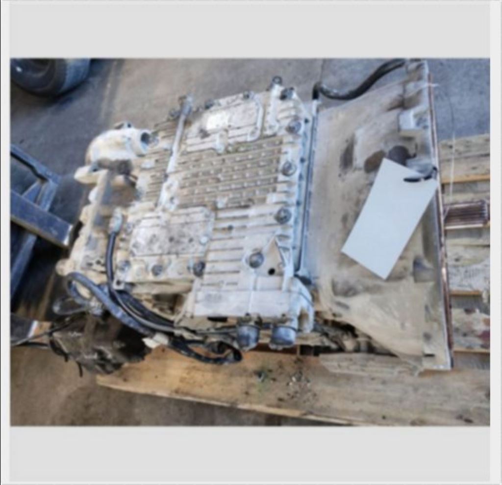 piece_RENAULT PREMIUM  BOITE DE VITESSE AT2412D+IT PARTI BASSE
