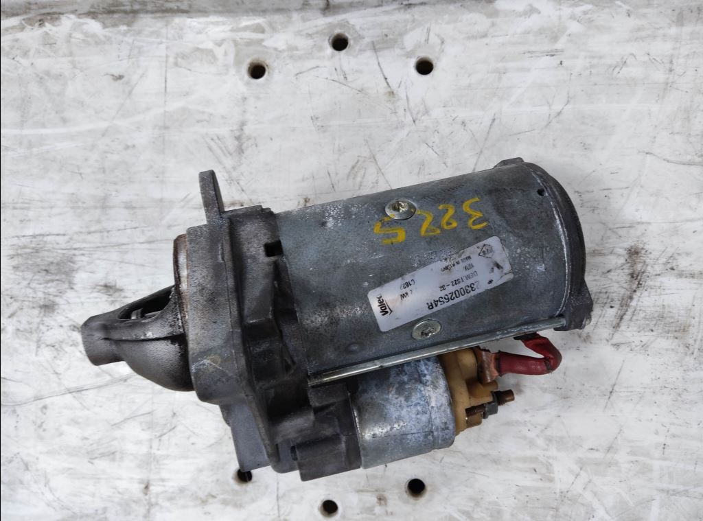 piece_RENAULT MASTER  DEMARREUR 233002654R