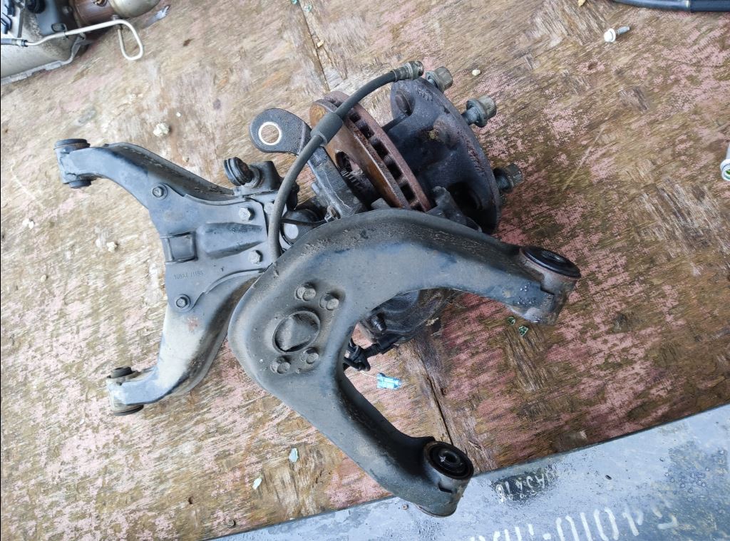 piece_RENAULT MAXITY  TRIANGLE SUPERIEUR AVANT DROIT 5001871611