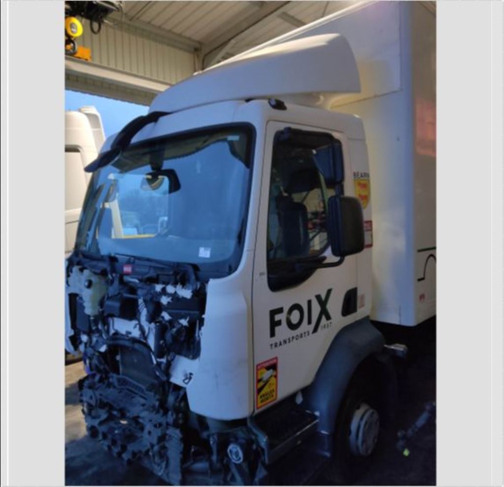 piece_RENAULT D NARROW DEFLECTEUR AVANT GAUCHE