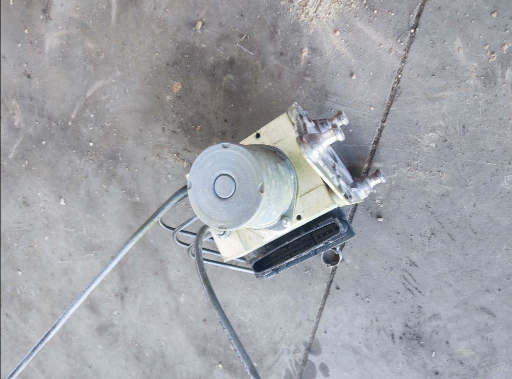 piece_MERCEDES MB SPRI BOITIER ELECTRONIQUE EBS - ABS