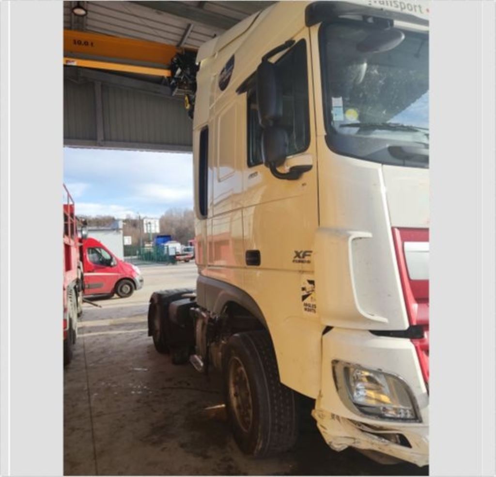 piece_DAF XF460  ETRIER DE FREIN AVANT DROIT 1978632