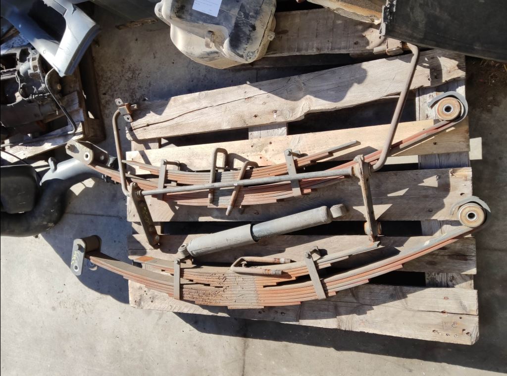 piece_IVECO 35C18  LAMES DE SUSPENSION AR 5801751739