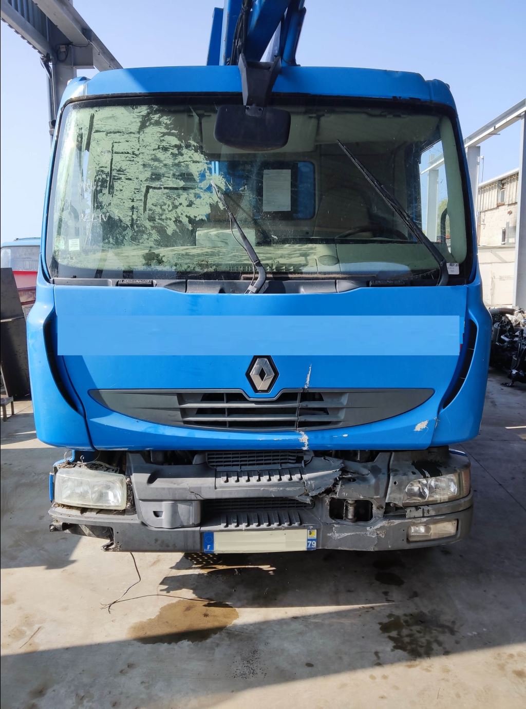 piece_RENAULT MIDLUM  ETRIER DE FREIN AVANT DROIT 7421471922
