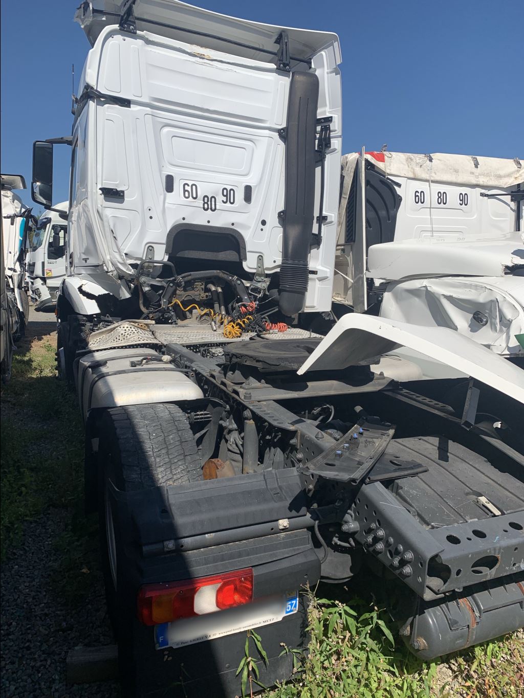 piece_MERCEDES ACTROS POUTRE ESSIEU AVANT A9603312601