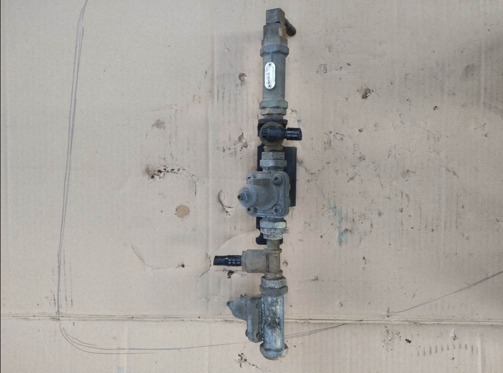 piece_MAN 28.393 VALVE DE SURPRESSION 81521106092