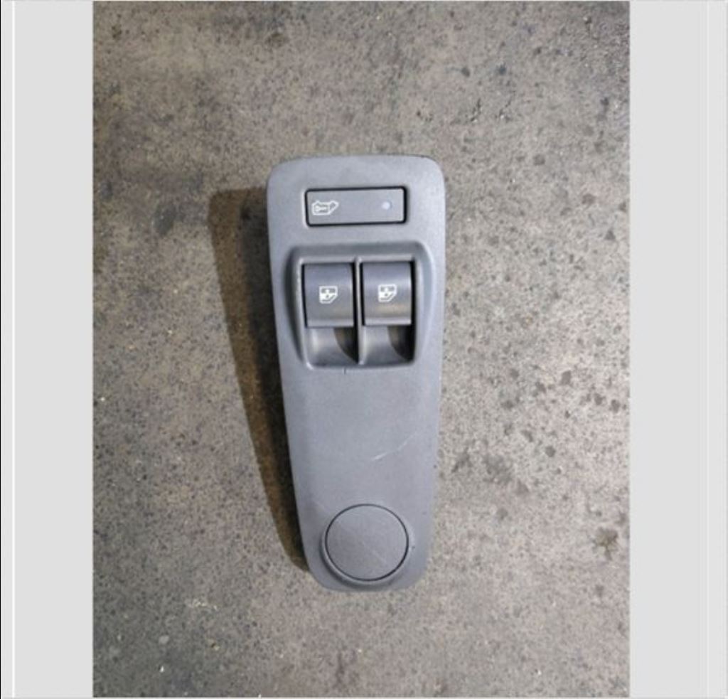 piece_PEUGEOT BOXER  INTERRUPTEUR LEVE VITRE AVG 6554XN