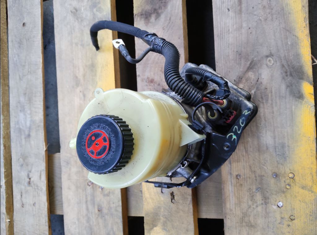 piece_RENAULT TRAFIC  POMPE DE DIRECTION ASSISTEE 491100616R