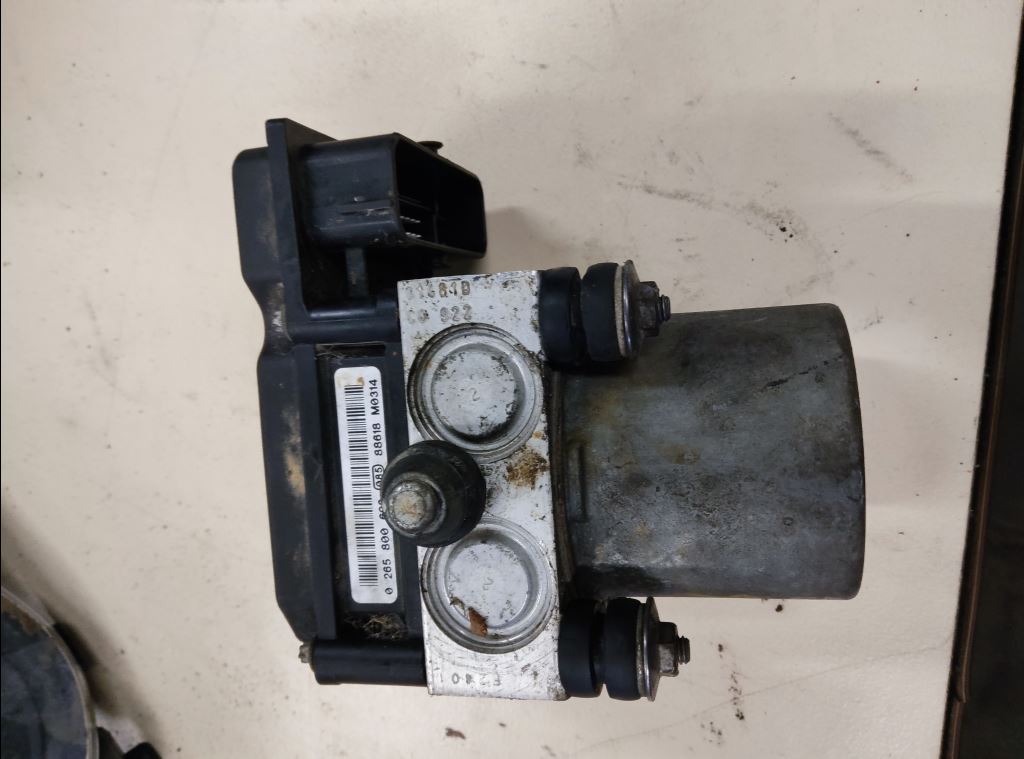 piece_CITROEN JUMPY L1H1 1.6 HDI 16V - BOITIER ELECTRONIQUE EBS - ABS 4541EN