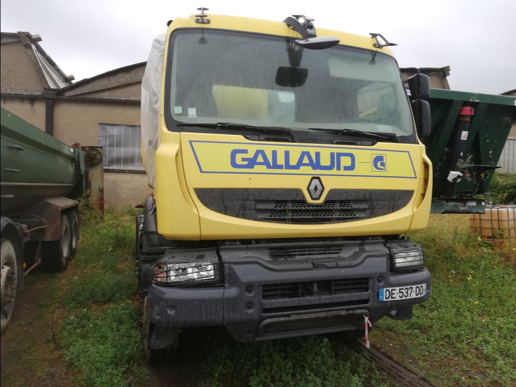 piece_RENAULT  410DXI 8X4 FUSEE AVANT DROITE