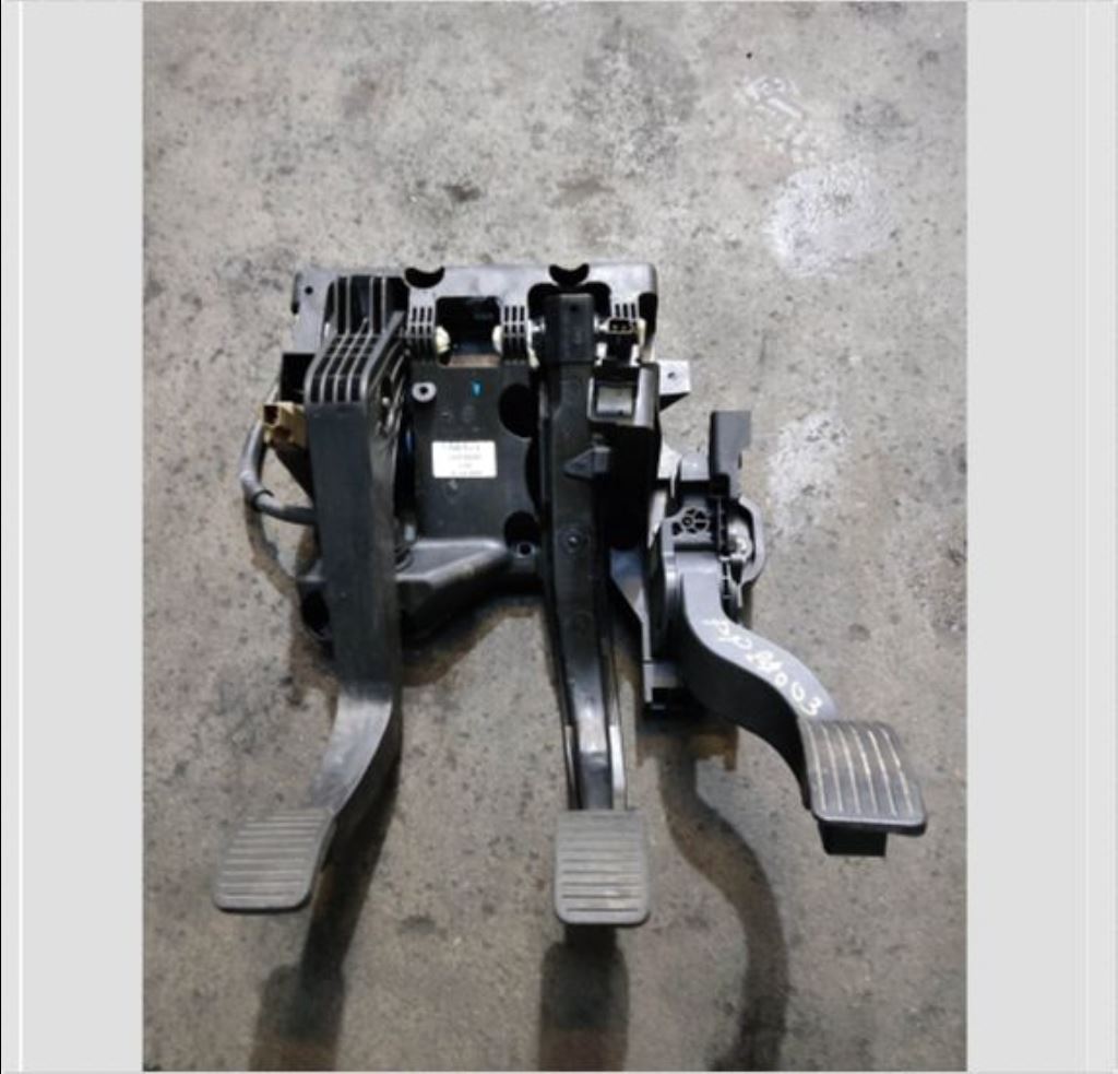 piece_CITROEN JUMPER  PEDALIER 4500J5