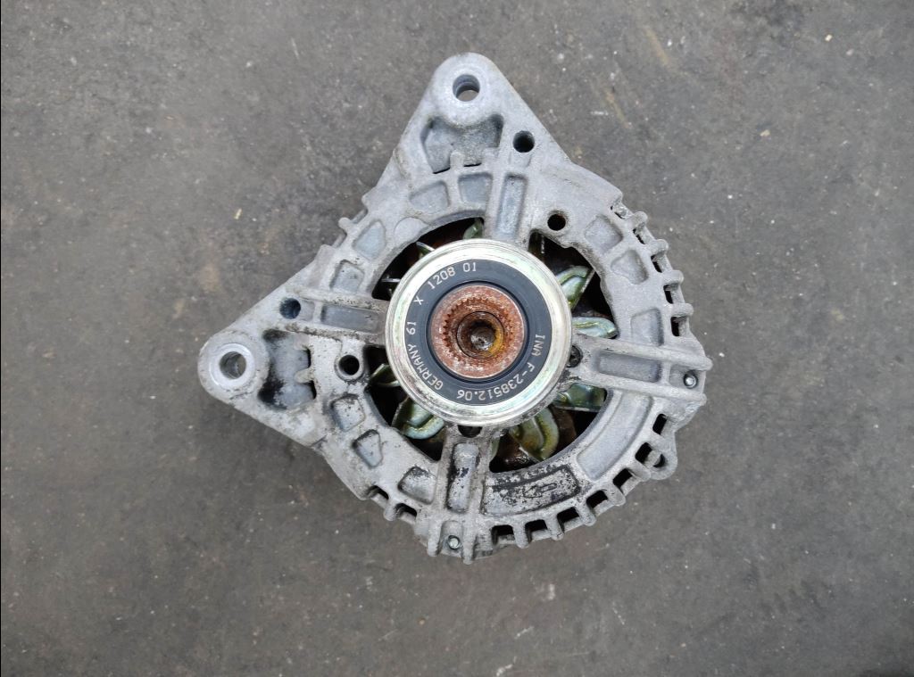 piece_RENAULT MASTER 2.5 DCI - 16V TURBO ALTERNATEUR 8200692868