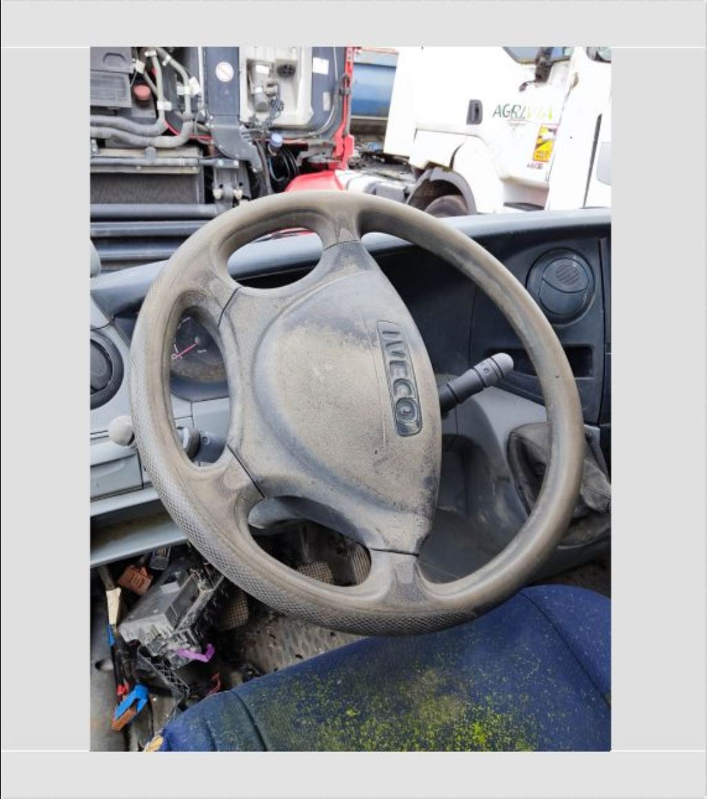 piece_IVECO DAILY 35C12 COMMODO ESSUIE GLACE 69500207