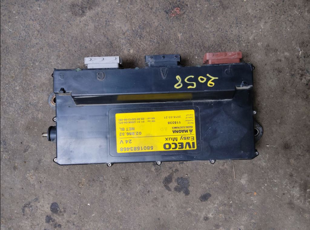 piece_IVECO 120E22 BOITIER METBL 5801583468