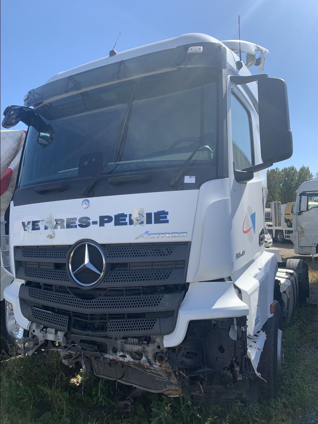 piece_MERCEDES ACTROS CORPS DE PONT ARRIERE R440-13A/C22.5