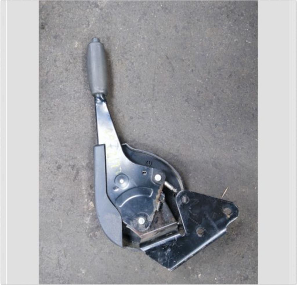 piece_CITROEN JUMPER  LEVIER DE FREIN A  MAIN 4701C2